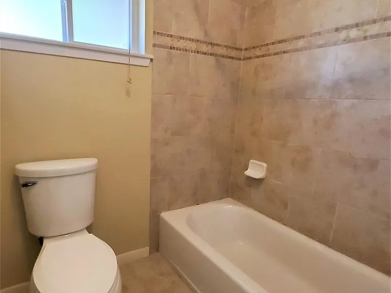 11905 Bell Ave #A — Photo 10