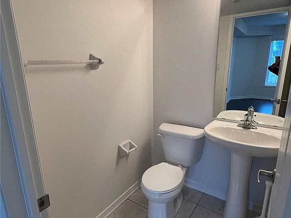 3rd image of 2441 Greenwich Dr #79