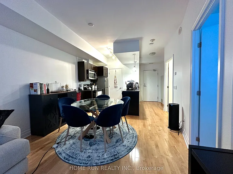 235 Kent St #714 — Photo 10