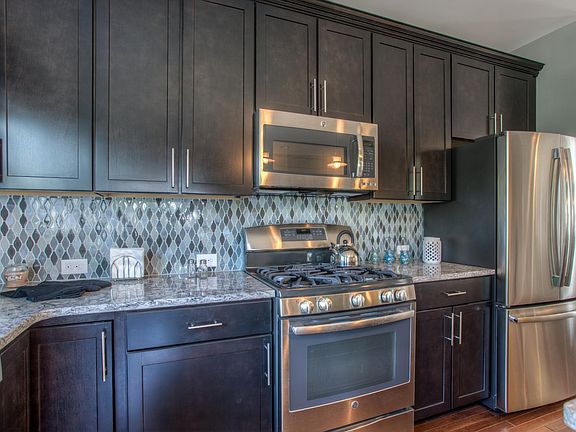 3rd image of 15 Faraday Ct #8