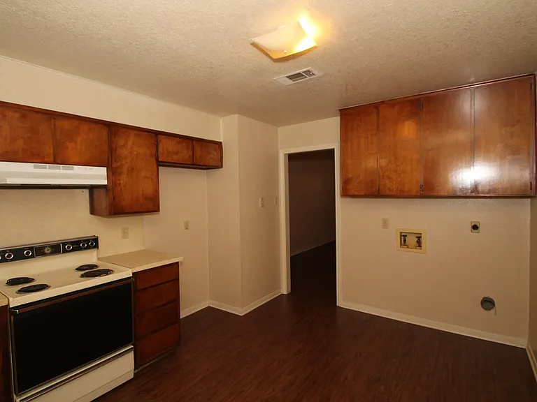 309B Margaret Lee St — Photo 6