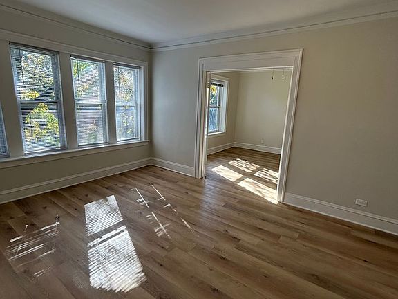 3rd image of 2534 N Kilbourn Ave #2