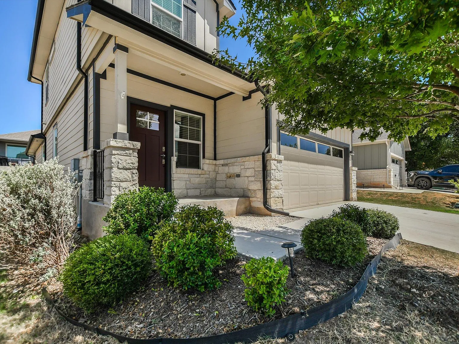 4 bed, 2.5 bath, 2241 sqft, $2,150 — Photo 4
