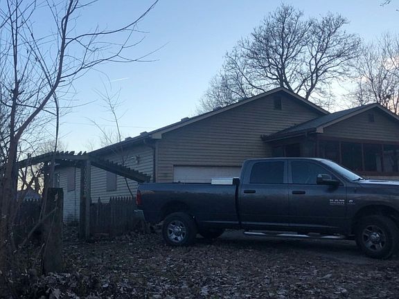 3rd image of 1219 McDougal St