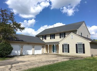 719 Highbury Ln, Geneva, IL 60134