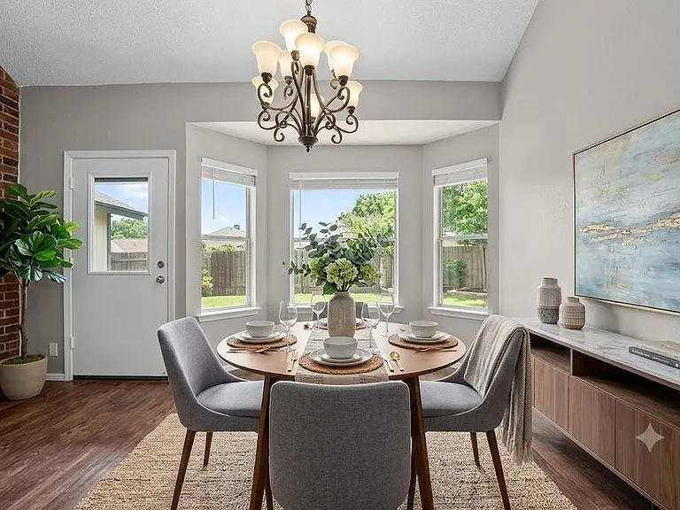 1509 Taron Dr — Photo 12