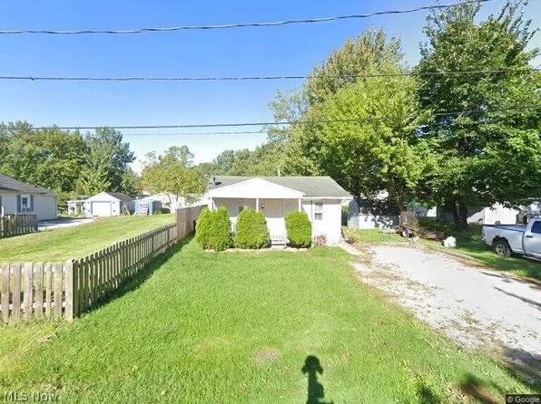 77 King St, Elyria, OH 44035