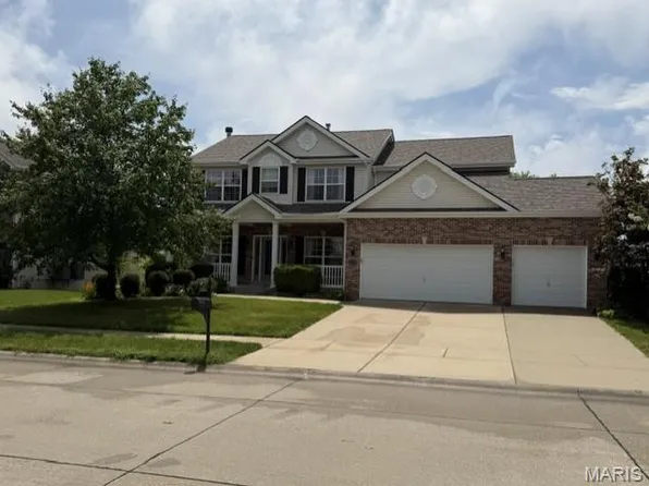 1205 Simeon Dr, Shiloh, IL 62221