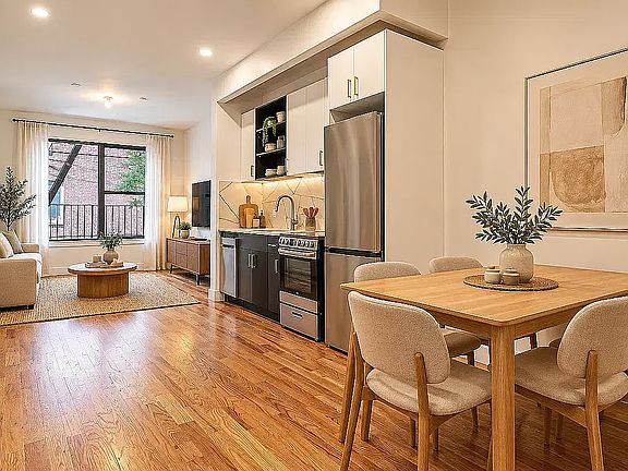 4th image of 40 Dodworth St #1B
