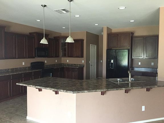 4th image of 11244 N 164th Ct