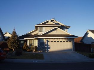 560 Summerfield Dr, Carson City, NV 89701