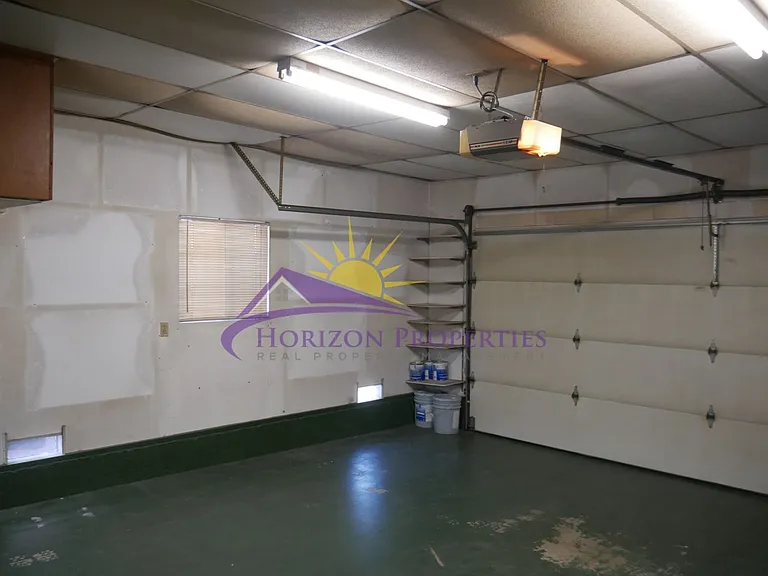 6319 Saint James Dr — Photo 25