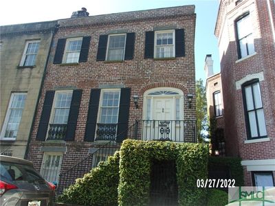 221 E Charlton St, Savannah, GA, 31401