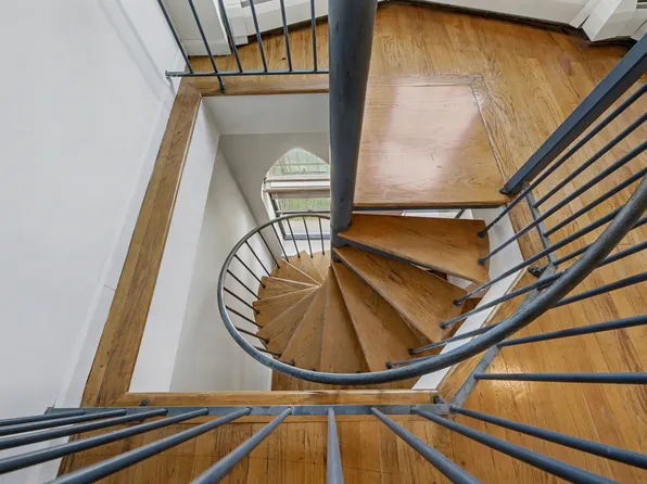 49 Bradhurst Avenue image 19 of 33