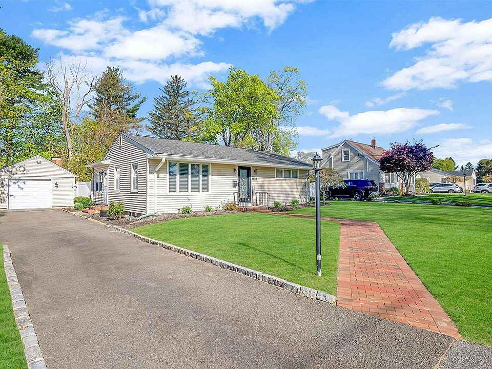 1st image of 58 Oak Avenue
