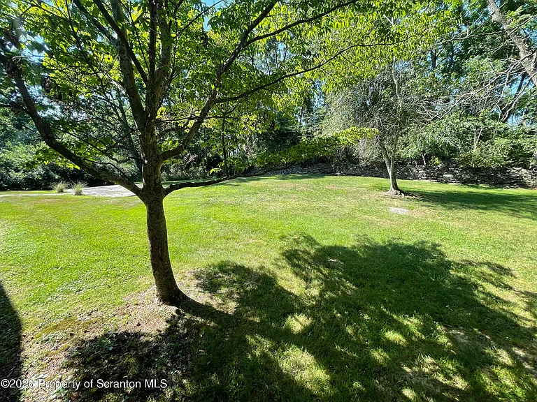109 Park Dr — Photo 28