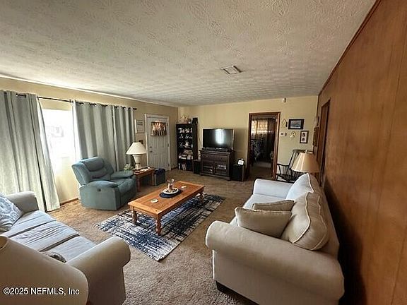 4th image of 5704 FALCON Street W