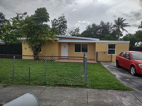 2nd image of 128 Miami Gardens Road