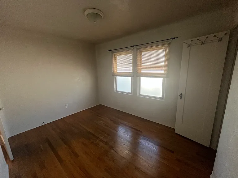 631 Water St — Photo 4