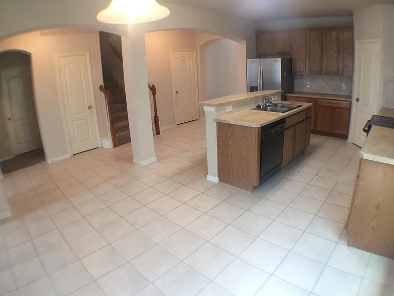 2401 Morning Dew Dr — Photo 8