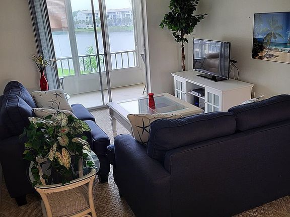 2nd image of 3943 Lake Bayshore Dr