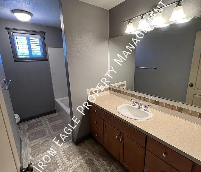 425 N Storybook Way — Photo 23
