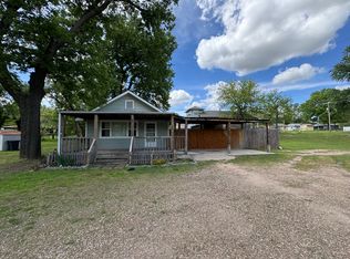 1327 N 6th St, Arkansas City, KS 67005