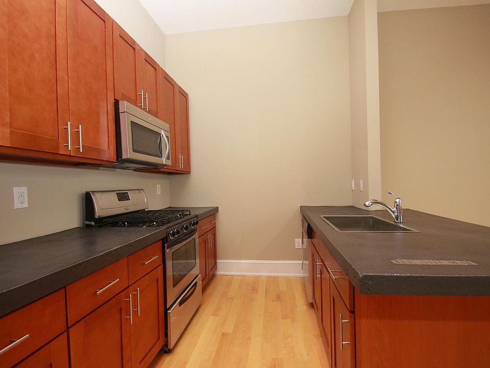 817 Sansom St #2C, Philadelphia, PA 19107 | Zillow