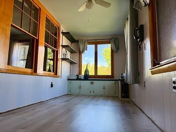 5th image of 41 Highland St