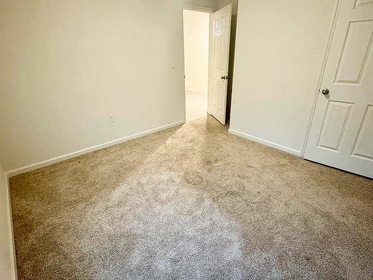 1697 Waldo St SE — Photo 14