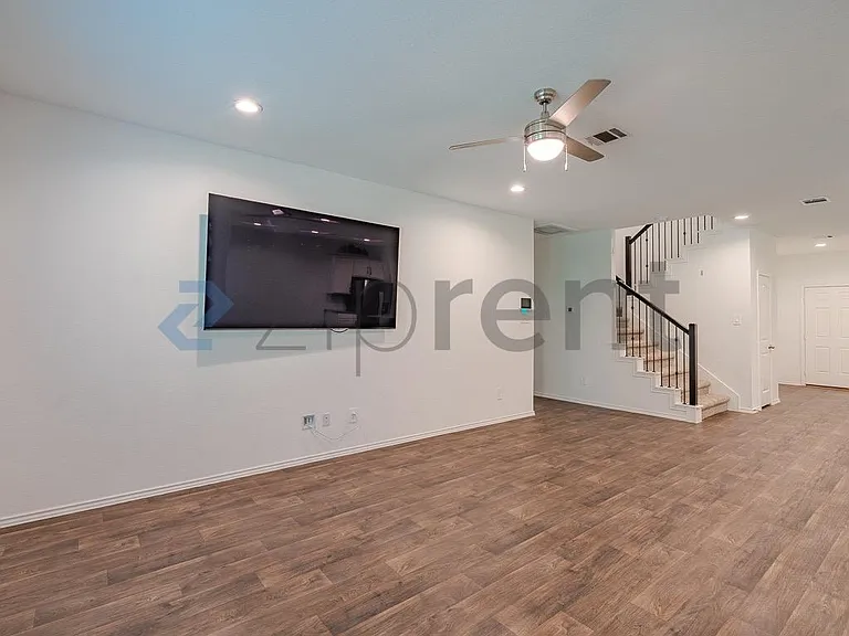 2914 Roman Forest Blvd — Photo 7