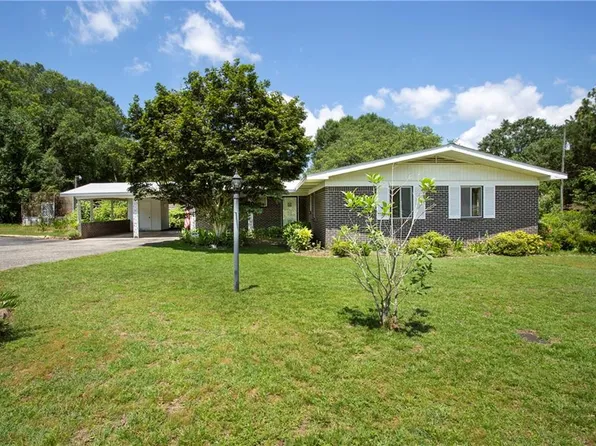 1967 Highland Forest Dr, Mobile, AL 36618