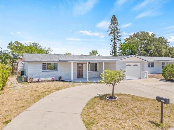 2616 Ohio Pl, Holiday, FL 34691