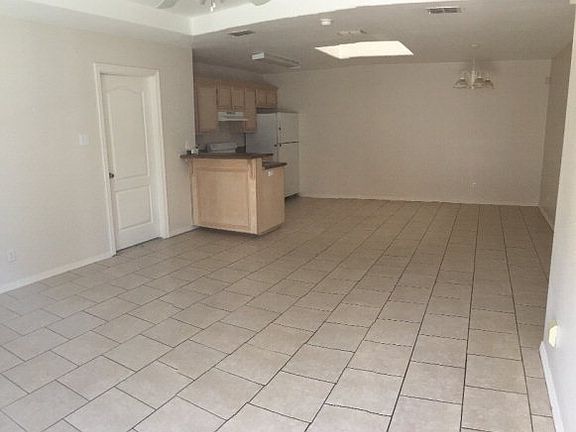 3rd image of 2308 W Stubbs St APT A