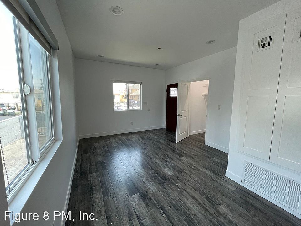 1st image of 628 1/2 W 76th St