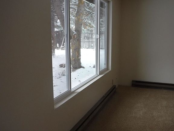 3rd image of 1550 SE Skylark Dr