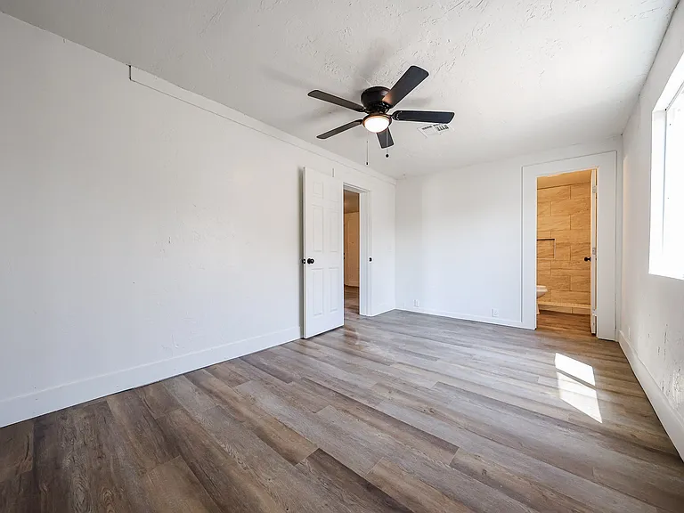1722 E Atlanta Ave — Photo 9