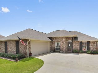 202 Barrington Cv, Florence, MS 39073