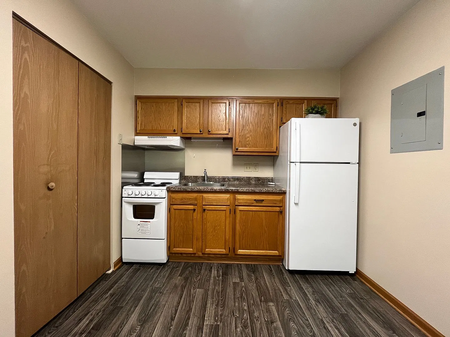 Studio unit in Pierceton — Photo 4