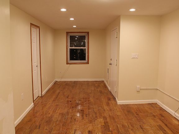 4th image of 171 Madison St APT 1
