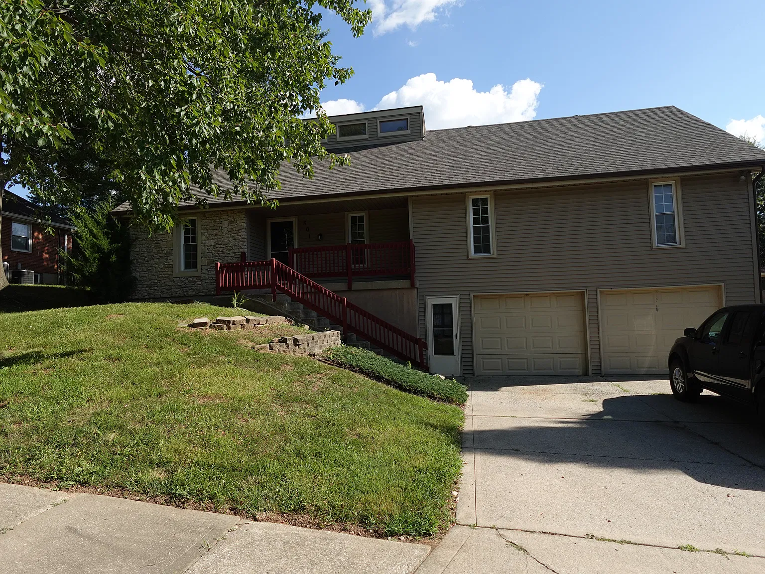 3 bed, 2554 sqft, $2,500 — Photo 1