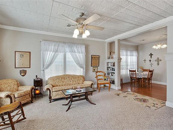 4th image of 309 Norwood St