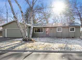 1305 Vista Dr, Burnsville, MN 55337