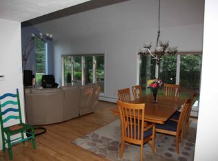 4 Mulberry Ct, East Greenwich, RI 02818