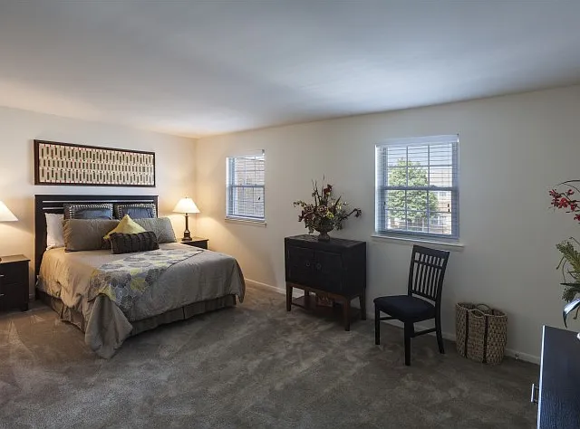 Orangewood Apartments — Photo 10
