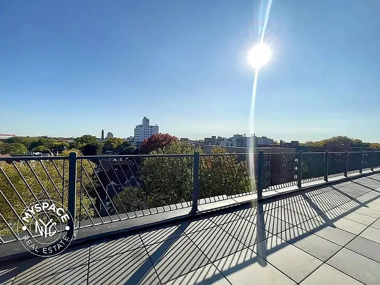 2021 Farragut Rd #3C — Photo 10