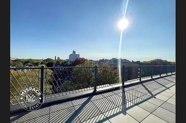 Rented by MySpaceNYC | media 10