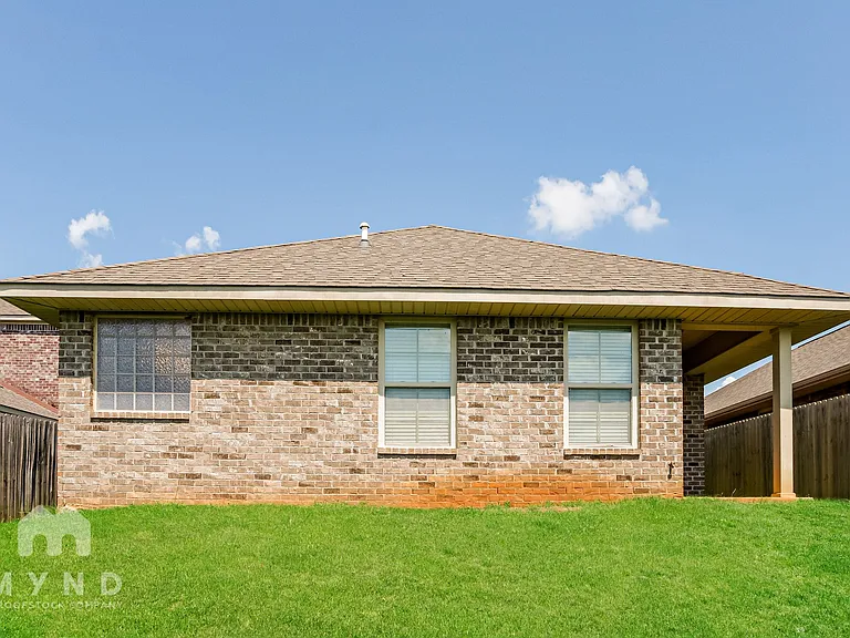 136 Pitts Griffin Dr — Photo 17