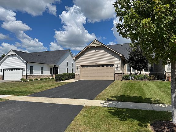 2nd image of 539 Sudbury Cir