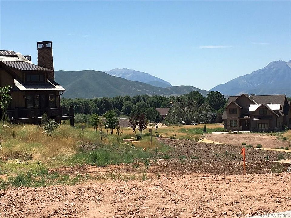 1st image of 1634 E Abajo Peak Cir #20-19